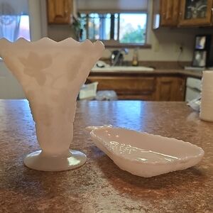 Vintage Anchor Hocking Milk Vase & Dish – Harvest Grape & Leaf Pattern |